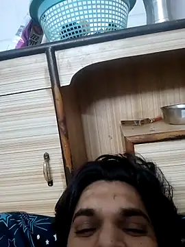 Curvy Simran online show from February 11, 10:11 pm