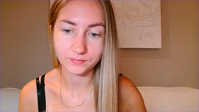 BluueSilk online show from October 22, 6:07 am