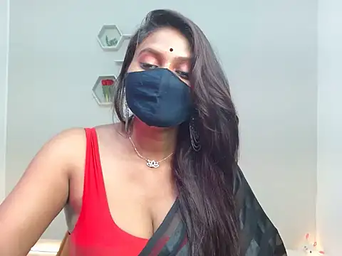 Hotginni4 online show from May 31, 6:09 pm
