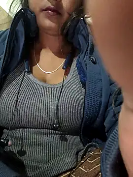 Rani 012 online show from February 3, 6:12 pm