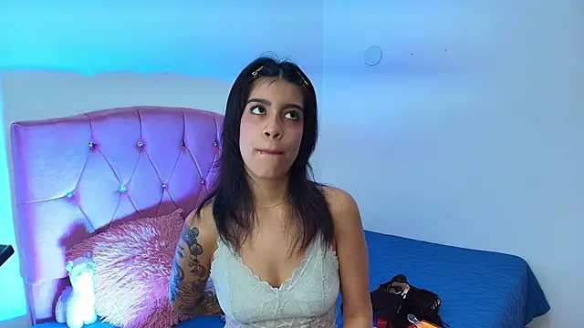 Kalyra 17 online show from March 12, 11:57 am