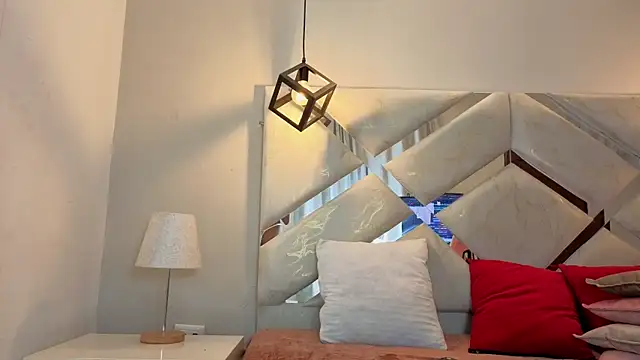 karlaa megan online show from April 14, 7:03 pm