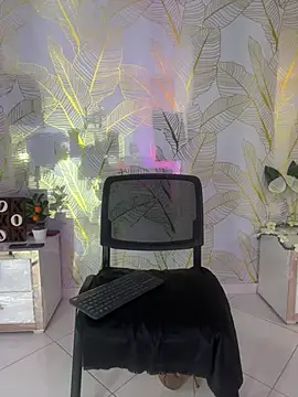 Nala OMG online show from March 6, 8:04 pm