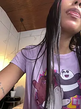 Perla lovely  online show from April 29, 5:30 pm