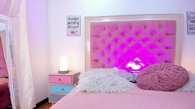 AmbarClarck online show from March 20, 12:21 pm