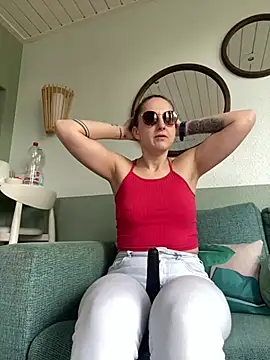 PicNic69x online show from April 16, 12:49 pm