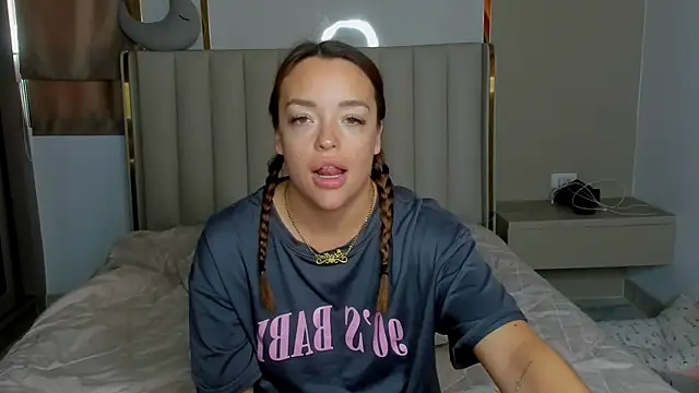 stellaa quenn online show from April 5, 12:42 am