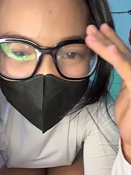 Leeeiuu online show from February 4, 2:20 pm