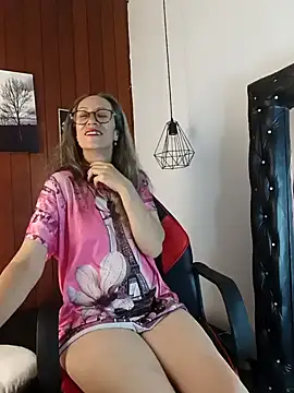 laurasofia45 online show from February 14, 3:41 am