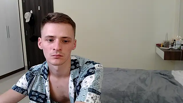 NikiKerryCum online show from May 1, 11:46 am