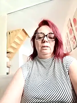 pulpeuse64 online show from February 18, 9:19 am