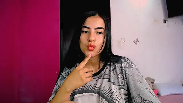 charlotte petit  online show from February 24, 5:00 pm