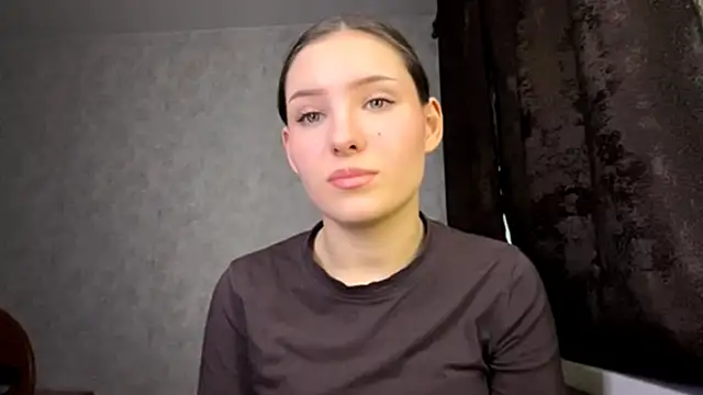 FoxieFlare online show from February 12, 12:23 am