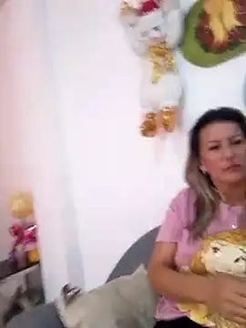 wessAndSandri online show from February 28, 10:20 pm