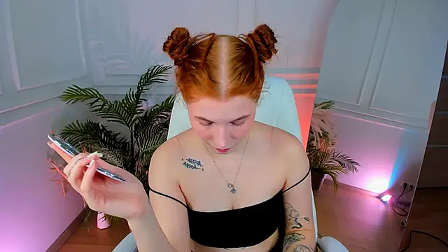 MiraBoom online show from April 5, 9:14 pm