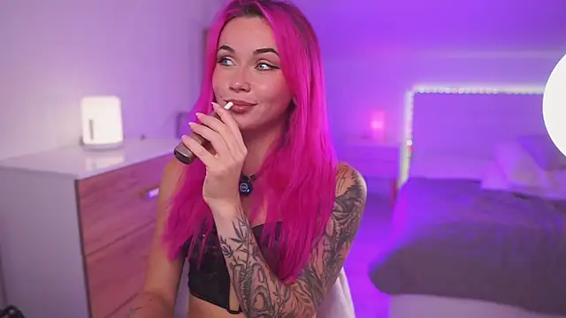 Sarah Pink online show from September 13, 5:32 pm