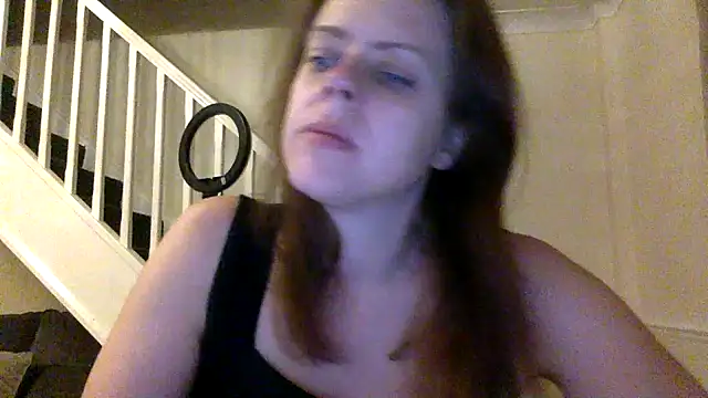 ElizabethArden42- online show from February 12, 5:25 pm