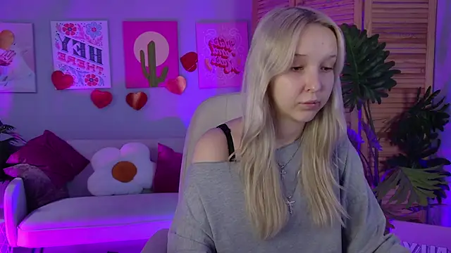 MaoqiBeverly online show from April 16, 8:03 am