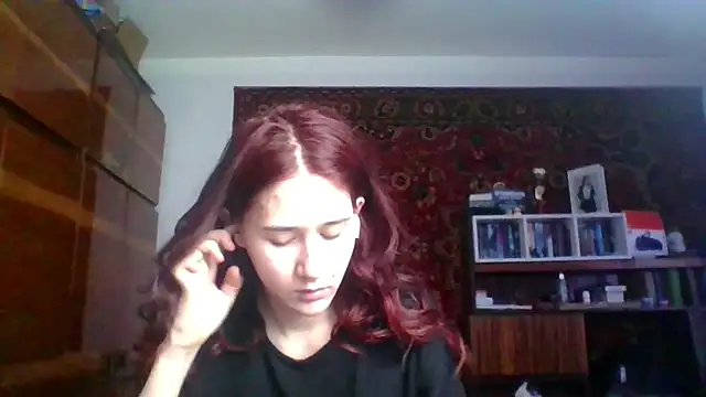 NickiKisinger online show from February 21, 7:20 am