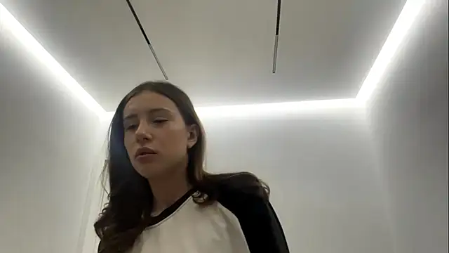 SofiaBlumer online show from February 7, 3:16 pm