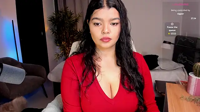 moonhelen online show from April 11, 2:50 am