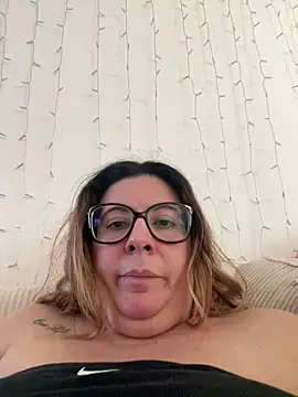 JasmineGlow7 online show from April 24, 3:26 pm