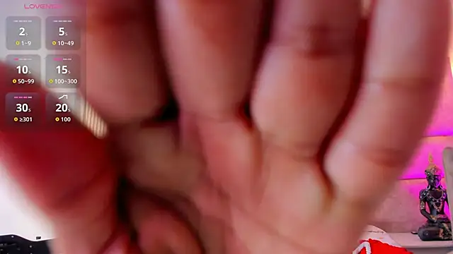 EmmaLovve online show from March 31, 2:44 am