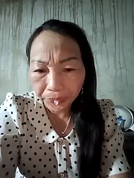 baby 112233 online show from April 12, 10:45 pm