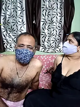 HoneyHush online show from February 25, 4:49 pm