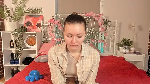 TobiMillinor online show from February 25, 8:18 pm