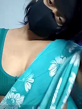 70upqm online show from May 29, 7:34 pm