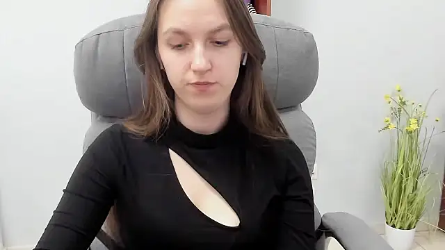 Nessi-Morris online show from February 25, 10:25 am