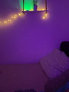 DaddysEmoBunny online show from February 27, 11:37 pm