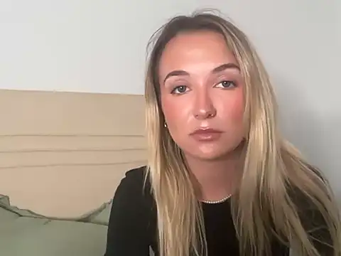 kelseyblu online show from March 20, 12:48 am