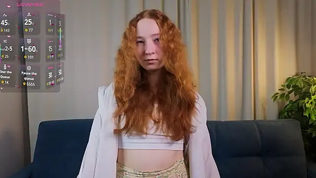 MaraButtrey online show from March 1, 1:05 am