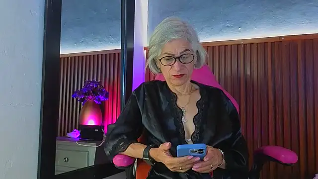 miss monserrate01 online show from March 27, 1:23 pm