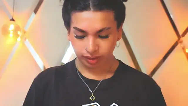 MeelFox online show from April 15, 1:22 pm