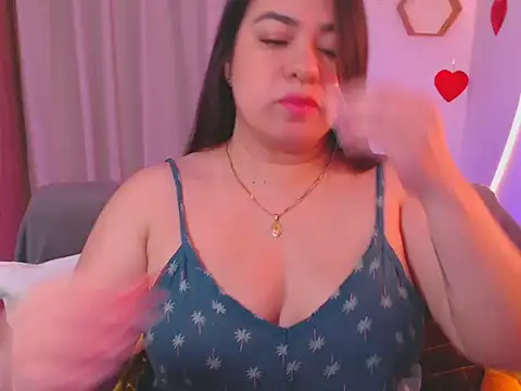 isabum  online show from February 21, 3:02 pm