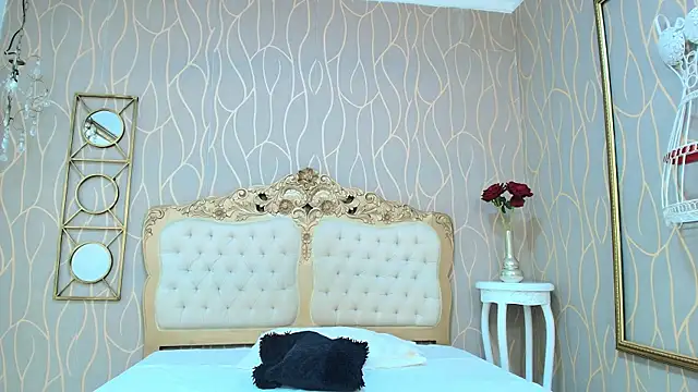 meganrousx online show from February 12, 12:40 pm