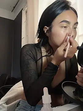 Sara Fernandez  online show from February 3, 1:49 pm