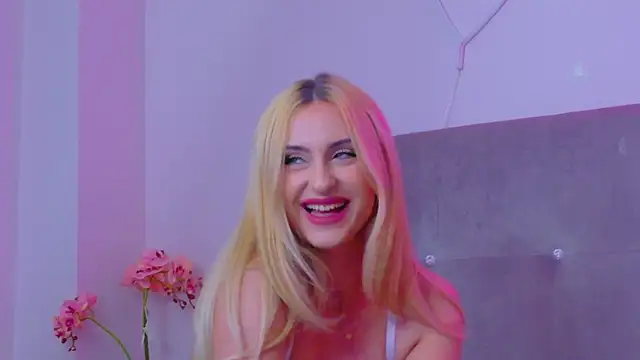 Ivorym00n online show from February 14, 6:15 am