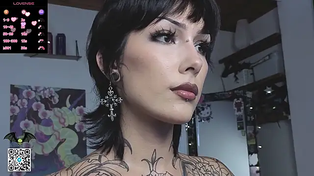 poison dafne online show from June 12, 7:22 pm