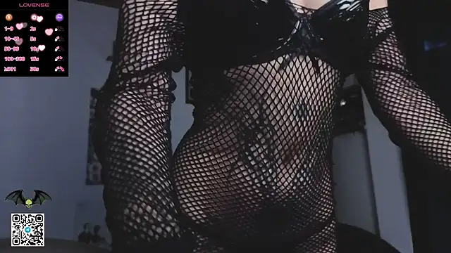 poison dafne online show from July 4, 7:54 pm
