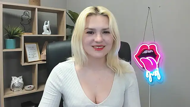SweetLilyxo online show from May 29, 6:33 am