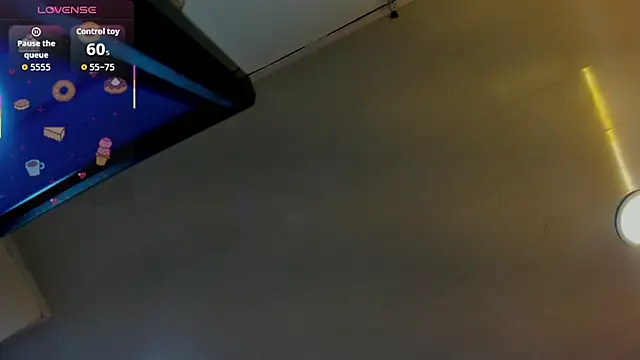 Raven love online show from April 1, 9:12 pm