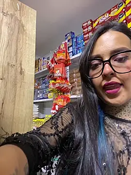 Annie Alicee online show from June 2, 11:06 pm