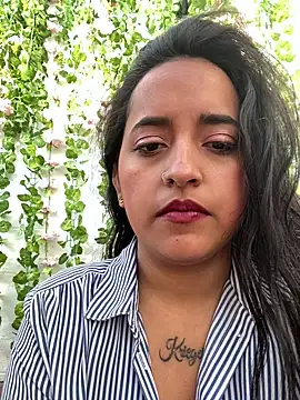 Annie Alicee online show from March 4, 12:01 pm