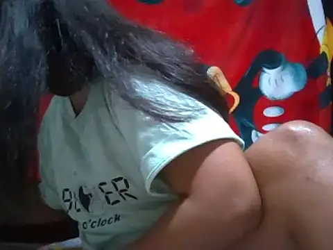 Pinaymorenabebe12 online show from February 13, 10:11 pm