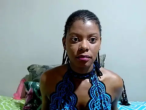 MzCoco online show from February 12, 4:41 pm