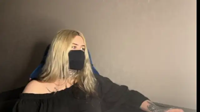 UnaXyling online show from February 3, 1:27 pm